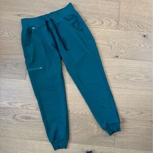 Figs Technical Collection Ladies Zamora Jogger - Forest Green - XS Petite - EUC